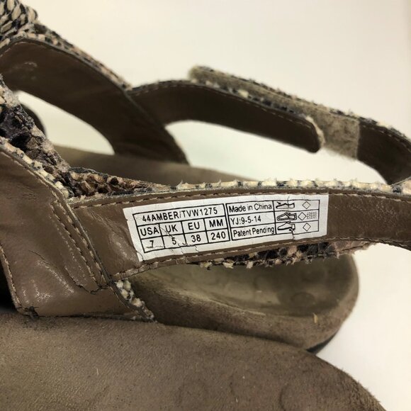 Vionic Amber Snake Skin Slingback adjustable Sandals Size 7 - Picture 4 of 10